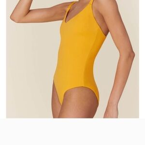 Mindy × Andie Marco ST